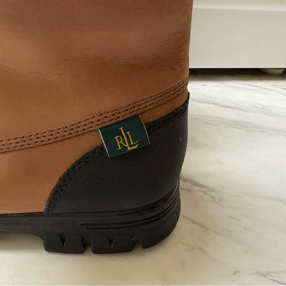 Lauren Ralph Lauren Quinta Leather Upper Boots with cozy fur trim. - Picture 4 of 8